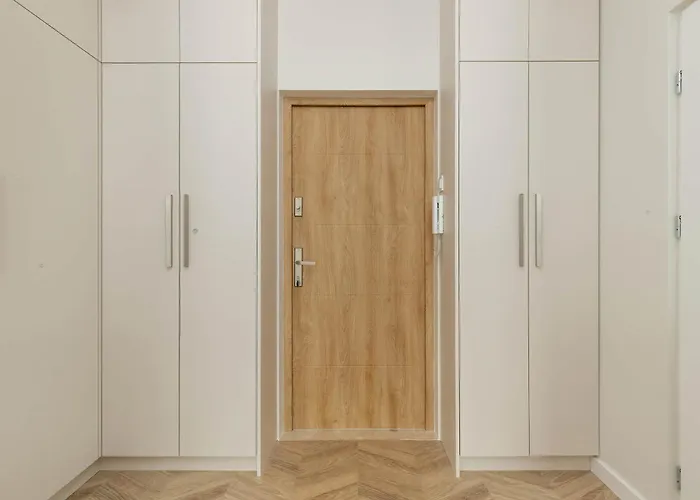 Norwida Bright In Close To The Sea By Renters アパート