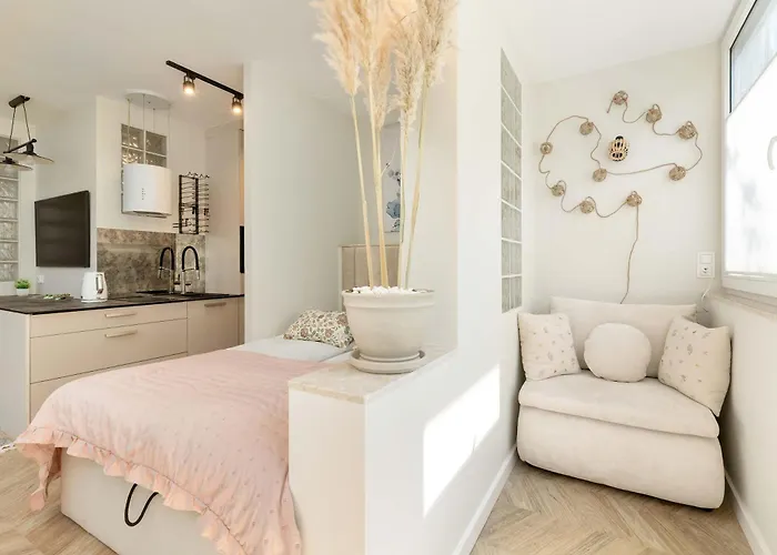 Norwida Bright In Close To The Sea By Renters アパート グディニャ